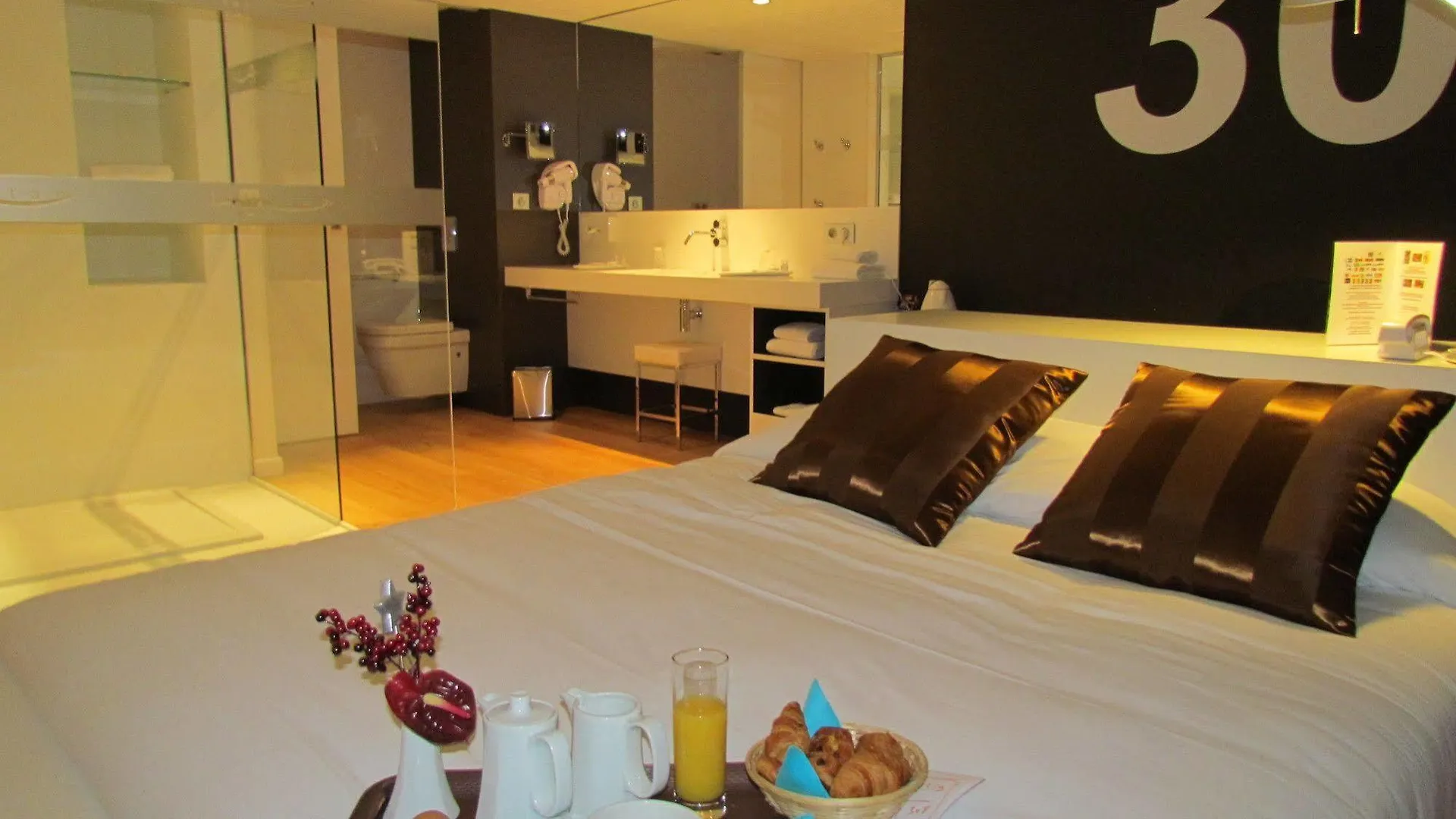 Hotel L'Hotan Portet-sur-Garonne